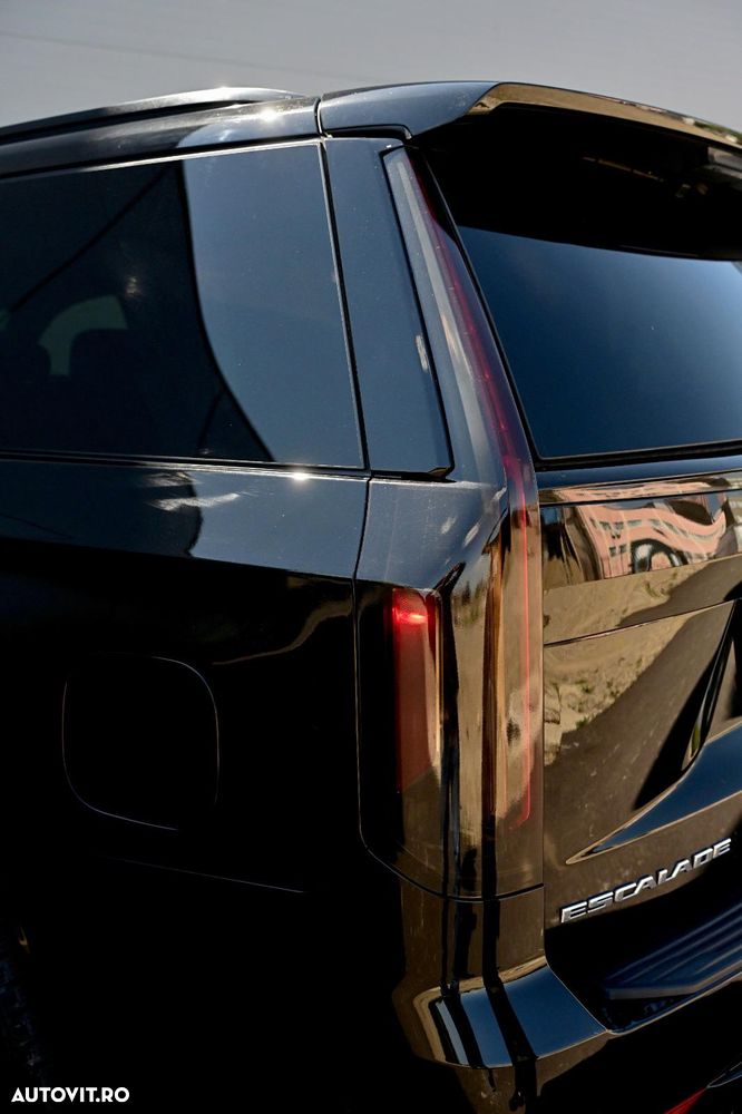 Cadillac Escalade 6.2 V8 AWD AT Platinum - 7