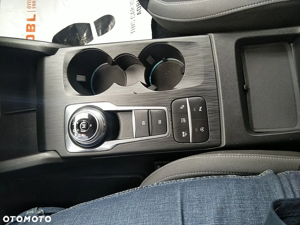 Ford Focus 1.0 EcoBoost Active Business - 24