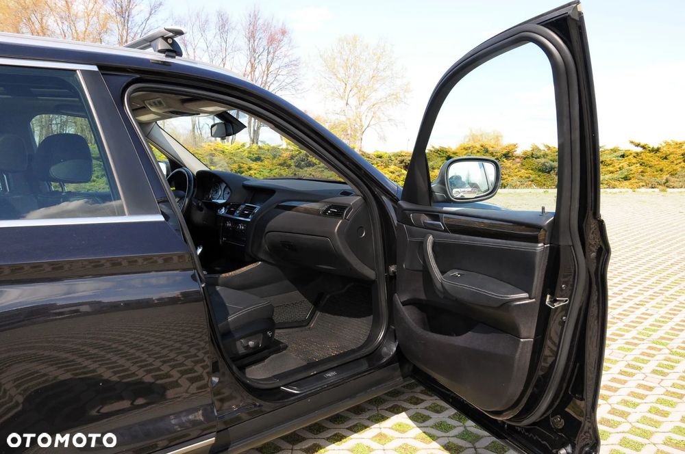 BMW X3 xDrive28i Sport-Aut Advantage - 23