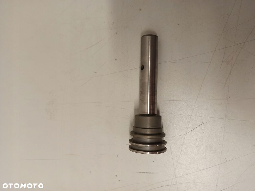 TŁOK SKRZYNI BIEGÓW MERCEDES OM715 A9452640415