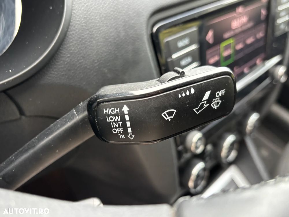 Skoda Octavia 1.6 TDI DSG Ambition - 20