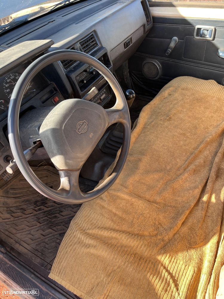 Nissan Pick Up 2.5 D King Cab - 3