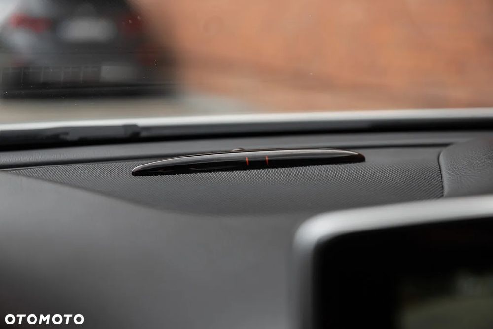 Mercedes-Benz Klasa A 250 4-Matic AMG Line - 17