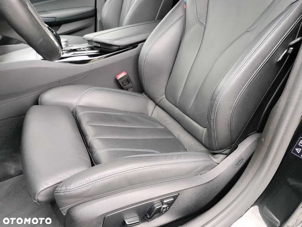 BMW Seria 5 ver-530d-xdrive-m-sport-sport - 32