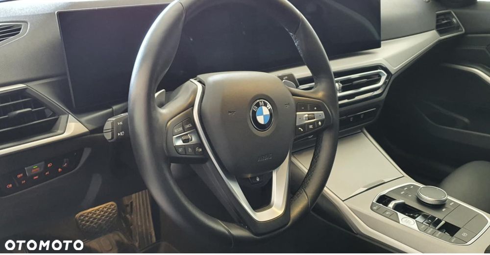BMW Seria 3 320d xDrive - 5