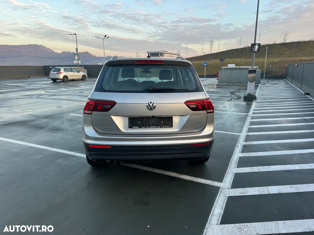 Volkswagen Tiguan - 10