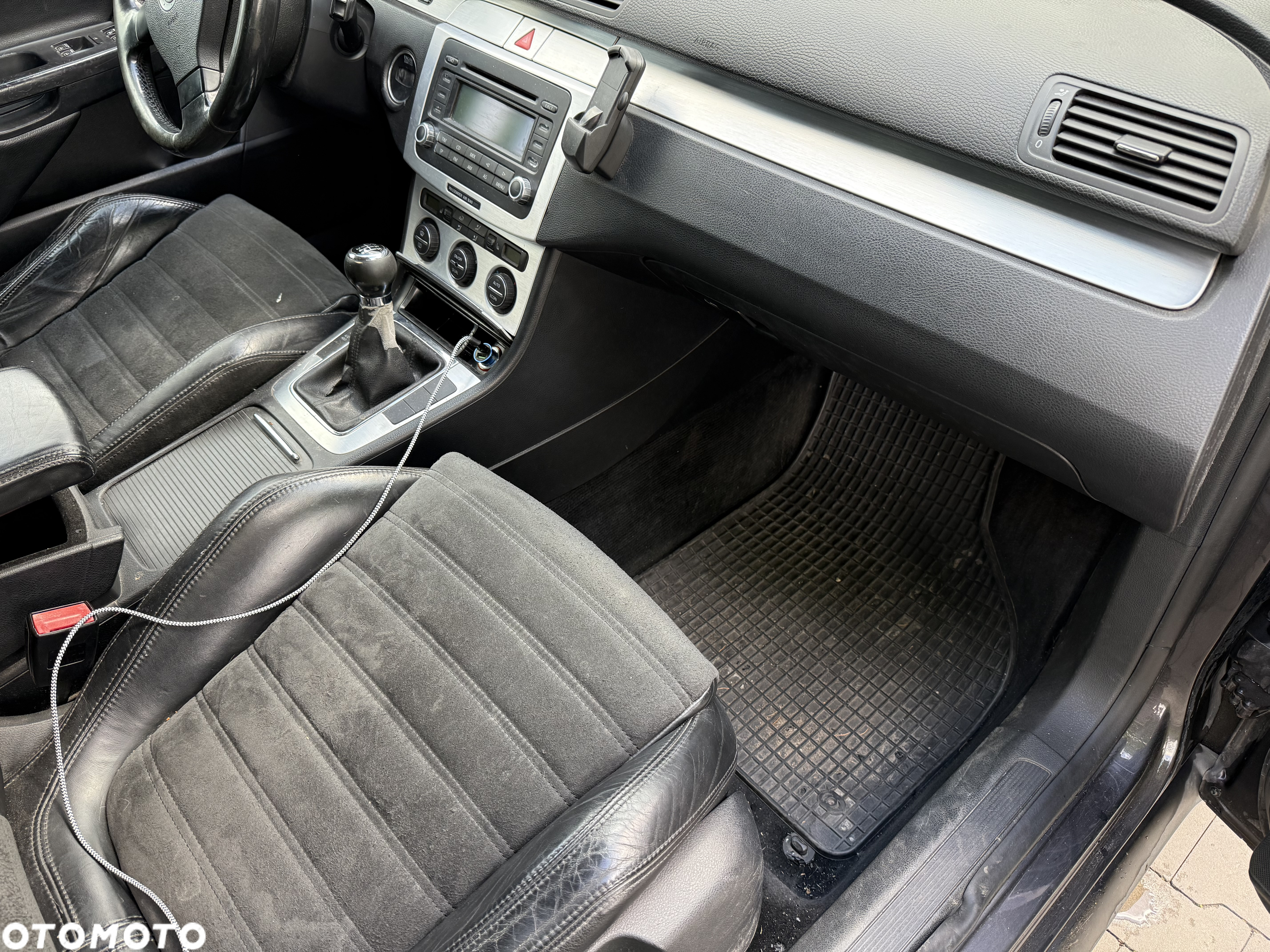 Volkswagen Passat - 11