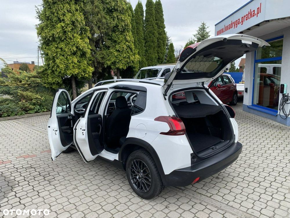 Peugeot 2008 1.5 BlueHDi Signature - 28