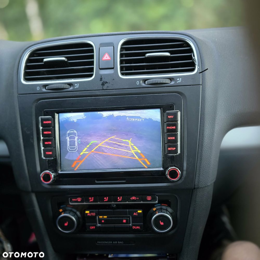 Volkswagen Golf 1.6 TDI Highline DSG - 8