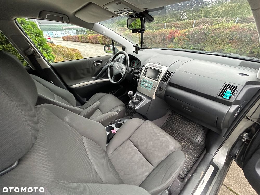 Toyota Corolla Verso 1.8 Edition - 9