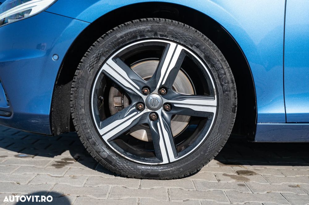 Volvo V40 T3 Geartronic RDesign - 13