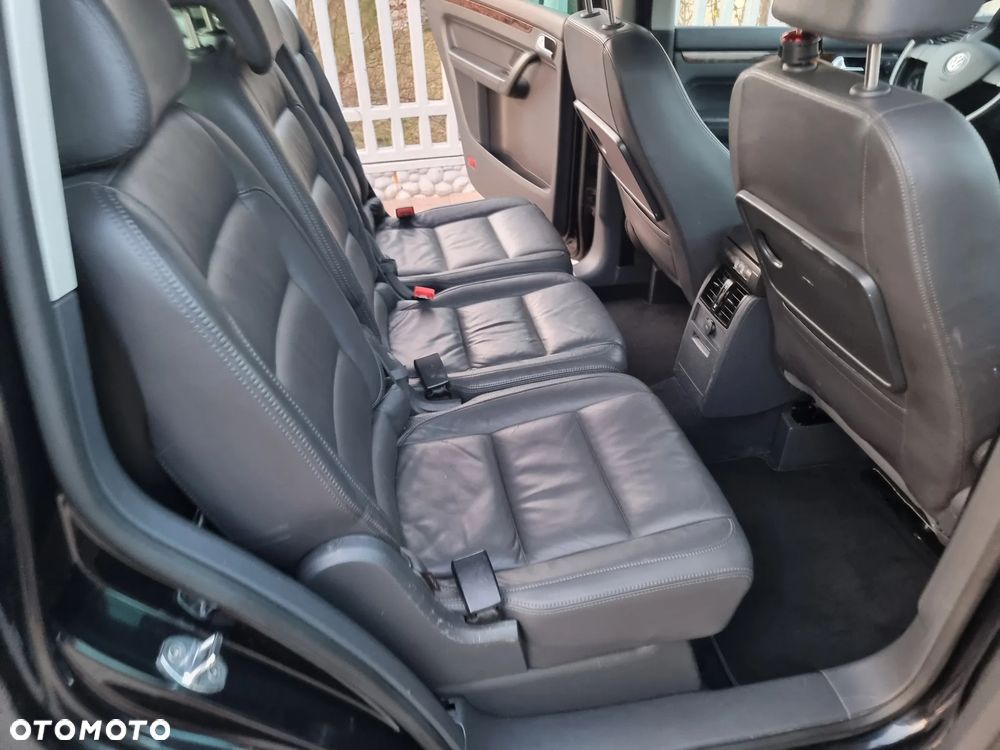 Volkswagen Touran 2.0 TDI DPF Highline DSG - 7