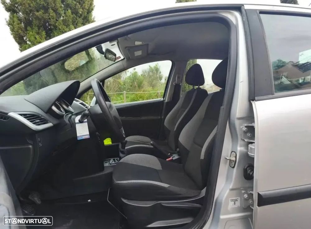 Peugeot 207 1.6 HDi Sport - 4
