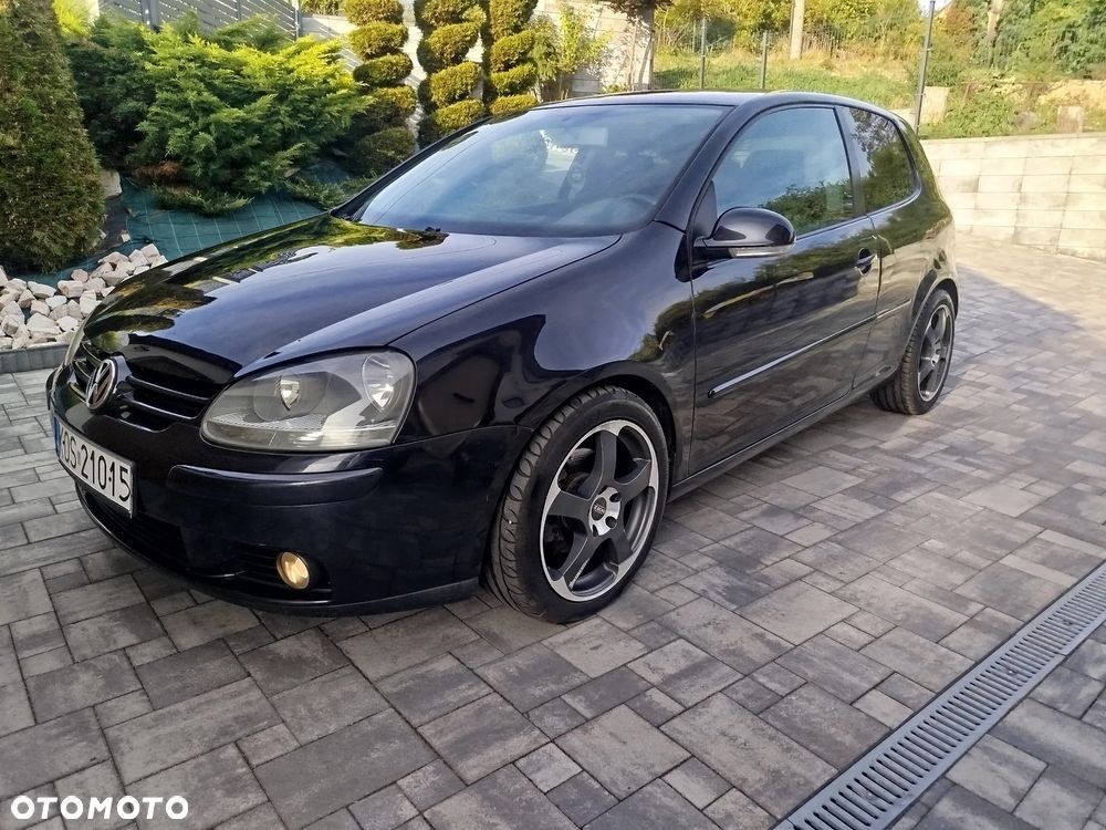 Volkswagen Golf - 1