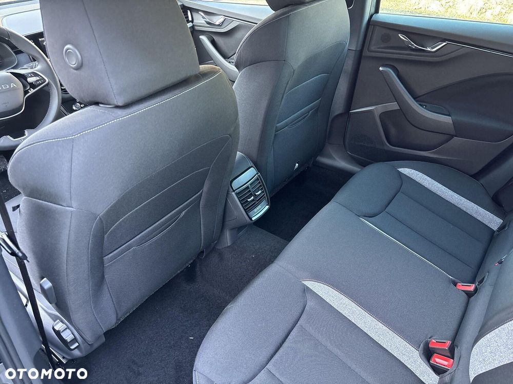 Skoda Kamiq 1.5 TSI Edition 130 DSG - 32