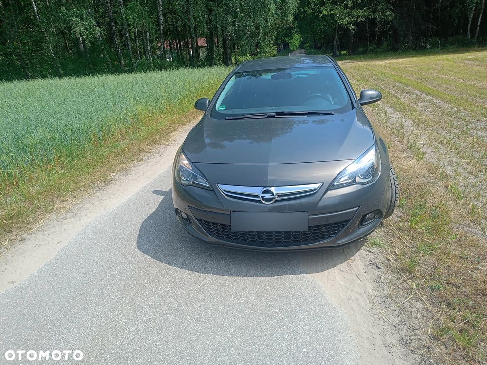 Opel Astra IV GTC 1.4 T Sport - 1