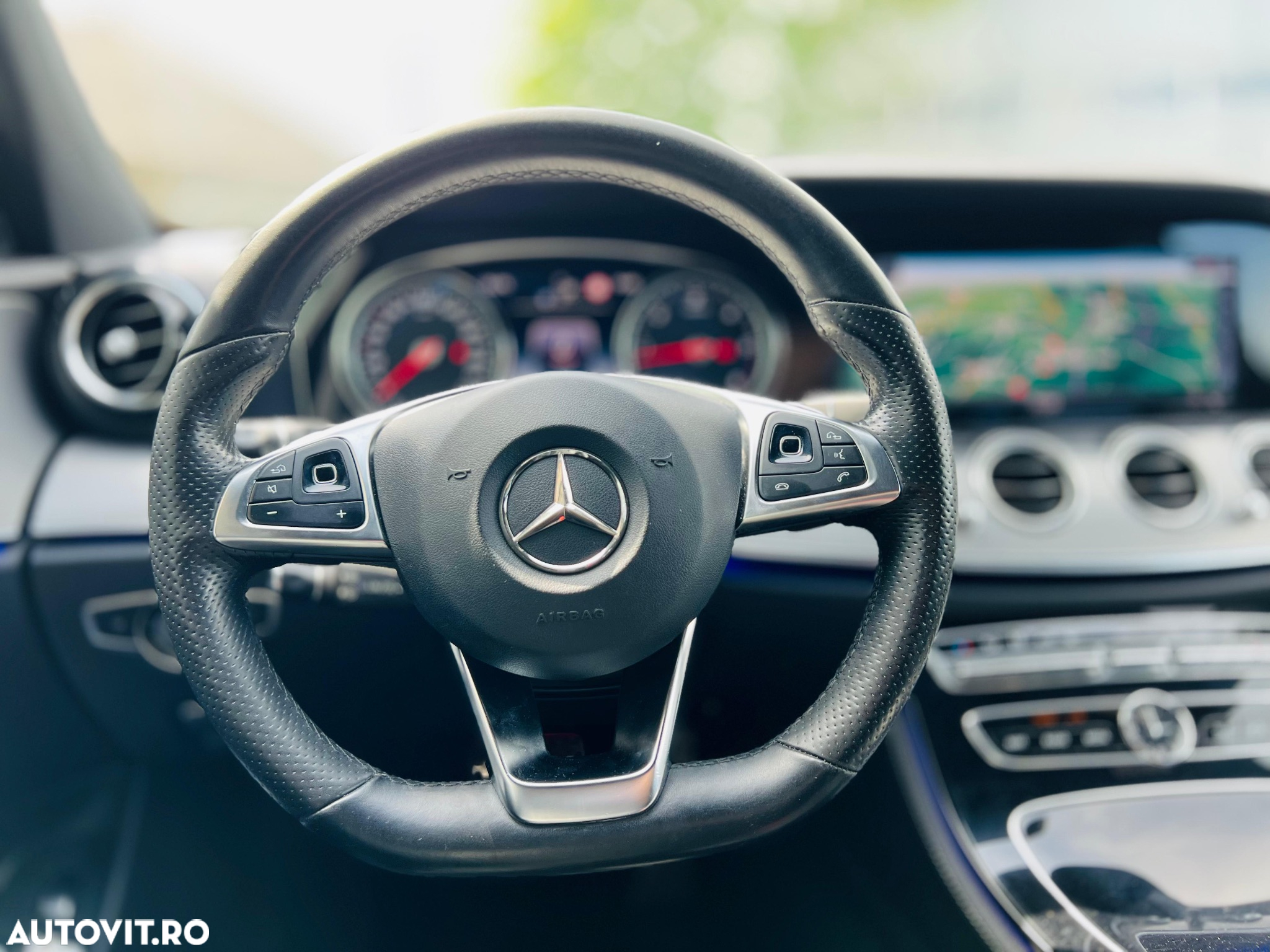 Mercedes-Benz E 220 d 4Matic 9G-TRONIC AMG Line - 7