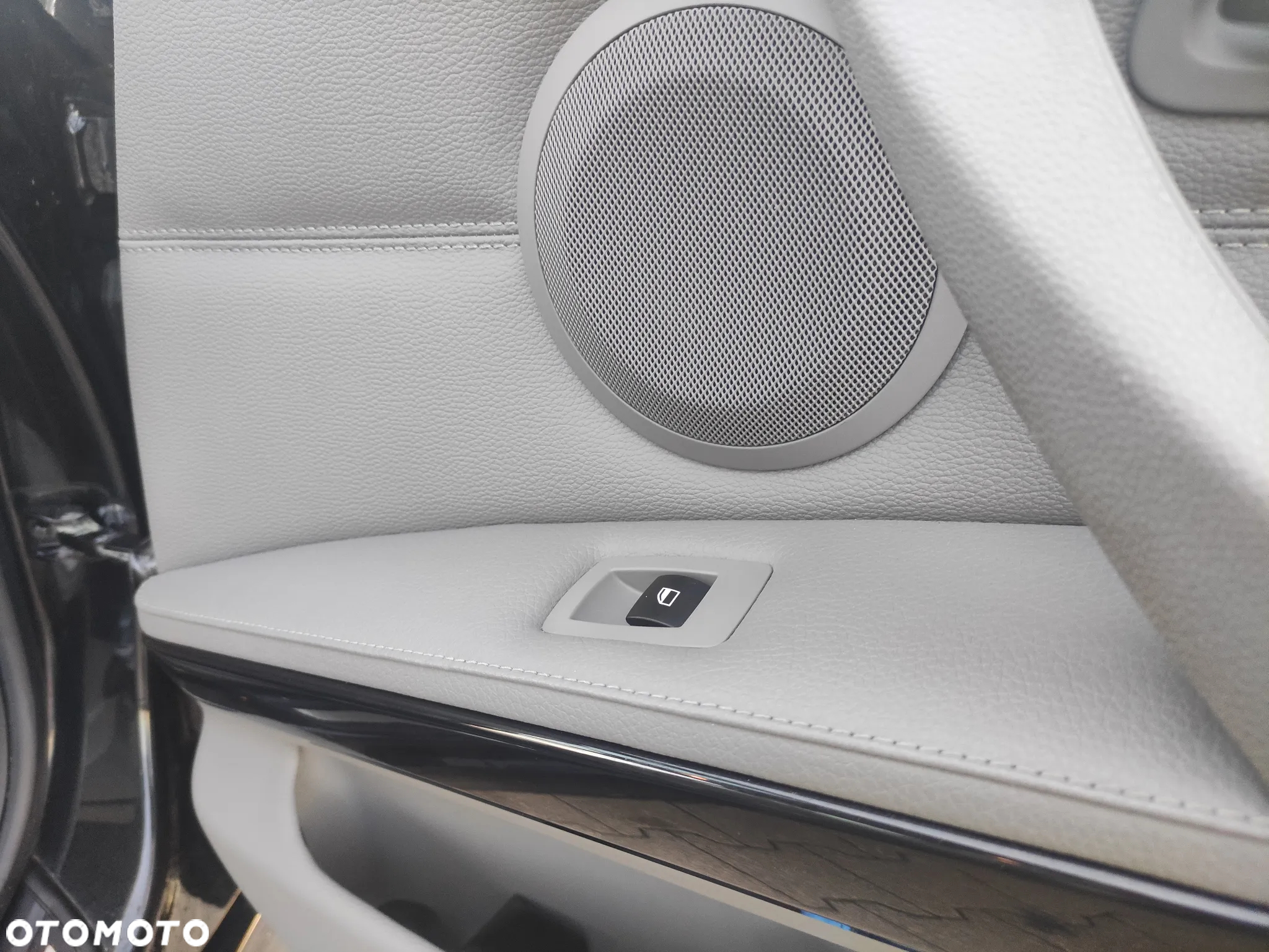 BMW Seria 3 - 34