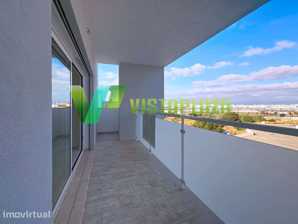 Moradia M3 Geminada com Piscina e garagem, Ferragudo - Algarve - Grande imagem: 2/49