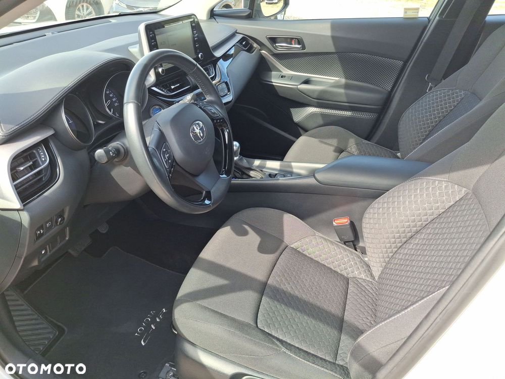 Toyota C-HR - 9