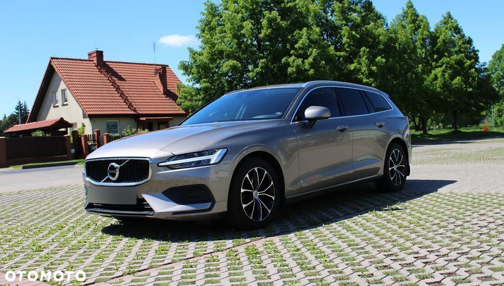 Volvo V60 D3 Geartronic Momentum Pro - 1