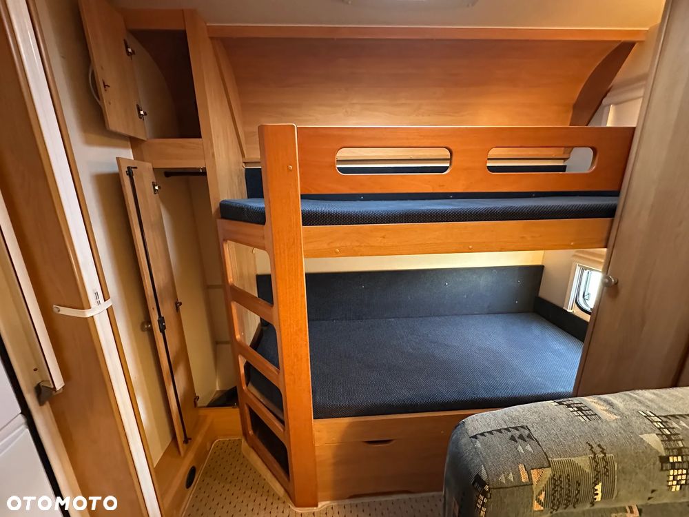 Hobby 500 KMFE z napędem i nową markizą. DMC 1400 kg !! RATY !! - 15