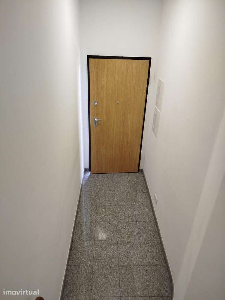 Apartamento T3 para arrendar em São Domingos de Rana - Grande imagem: 4/18