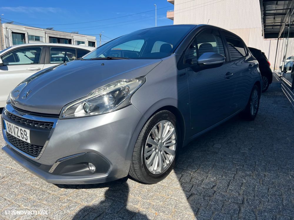 Peugeot 208 1.5 BlueHDi Signature - 11