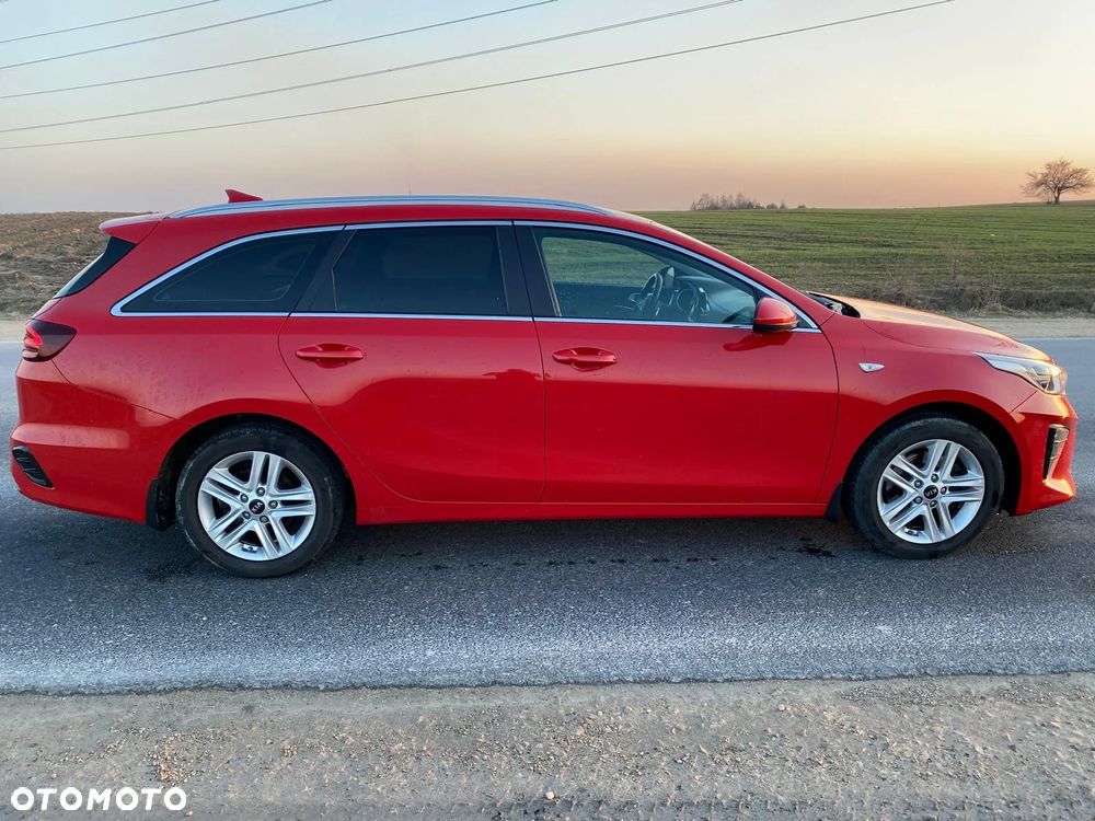 Kia Ceed 1.4 T-GDI M DCT - 6