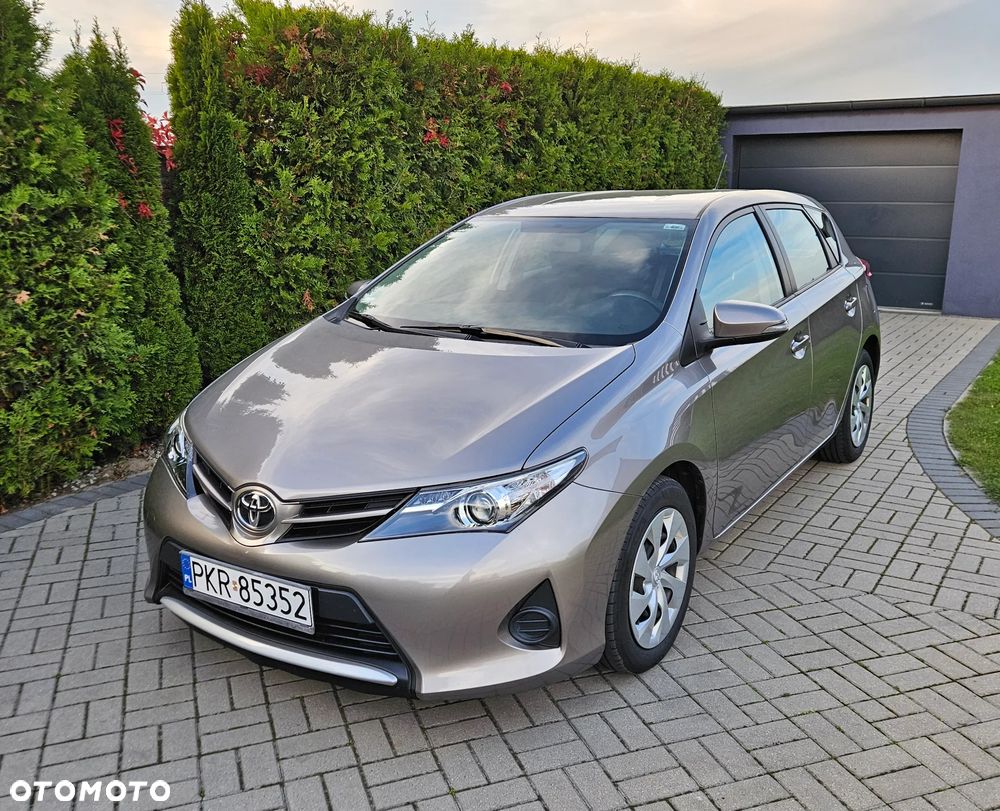 Toyota Auris 1.33 VVT-i - 4