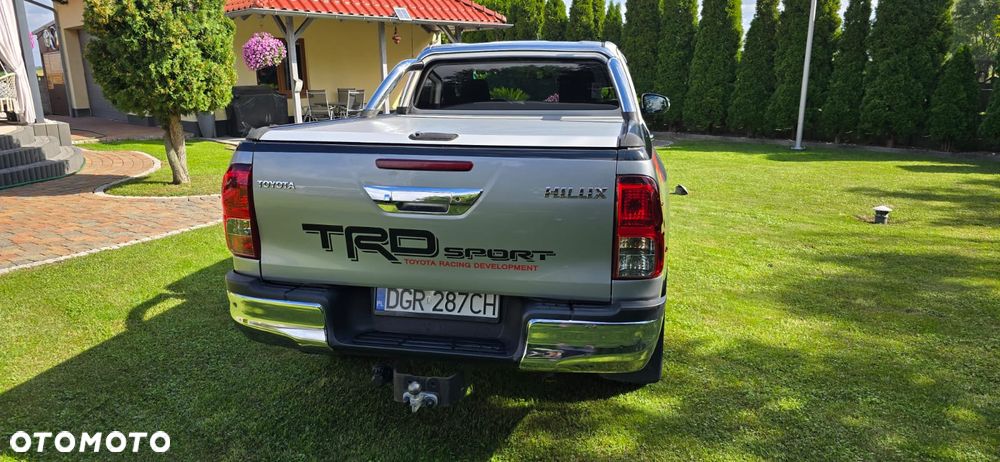 Toyota Hilux 2.4 D-4D Double Cab DLX 4x4 - 4