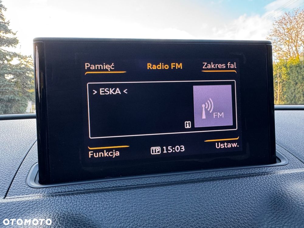 Audi A3 Sportback 1.6 TDI S line Sportpaket - 28