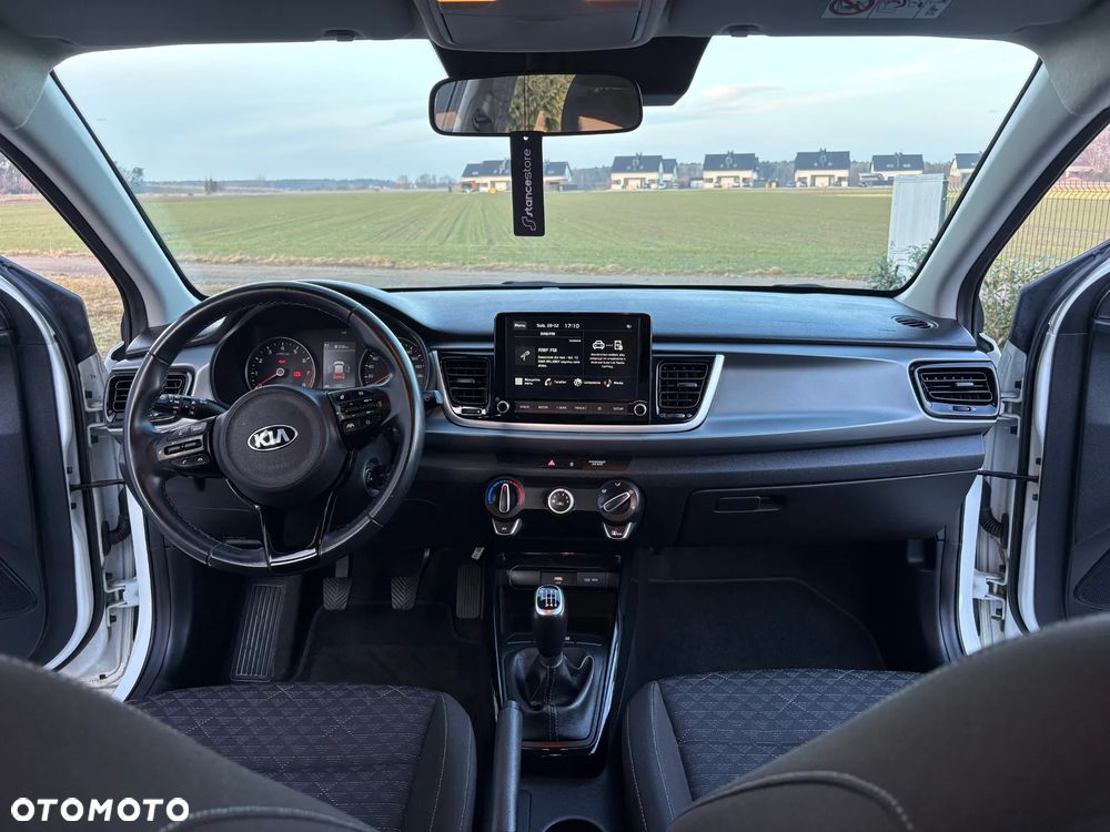 Kia Rio - 21