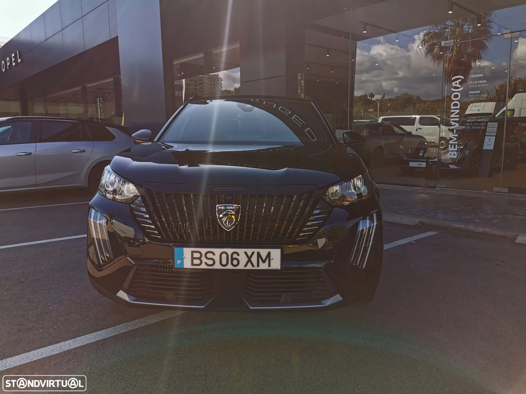 Peugeot 2008 1.2 PureTech Allure - 3