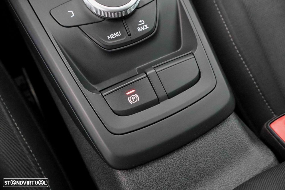 Audi Q2 1.6 TDI Design - 42