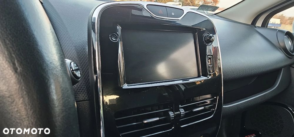 Renault Clio dCi 75 Stop & Start Expression - 32