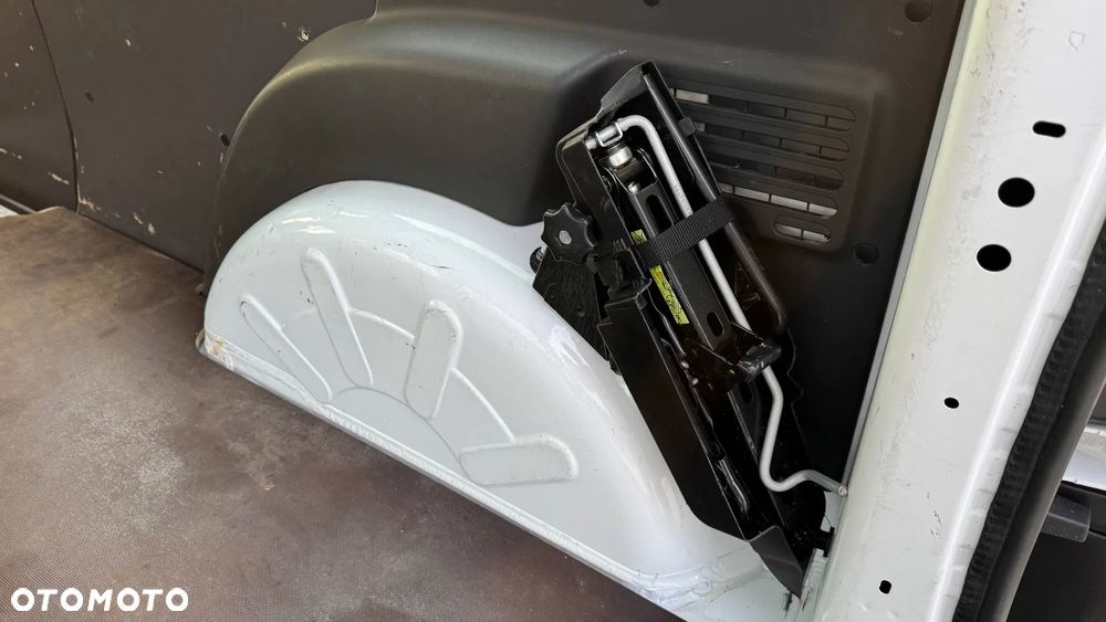 Renault Kangoo Maxi 2-osobowy - 17