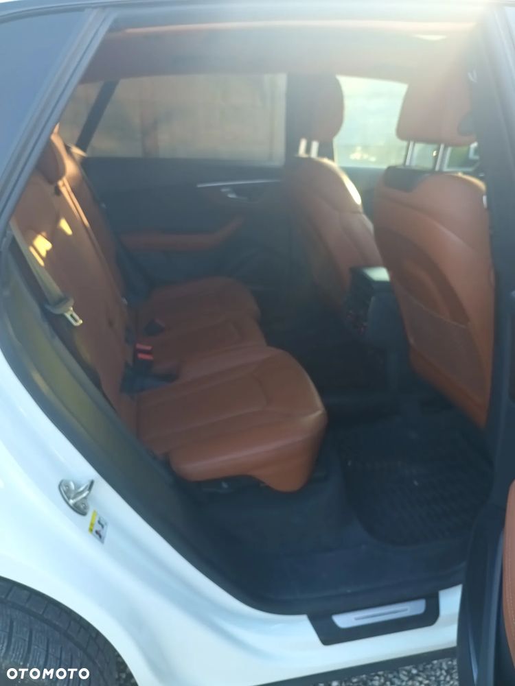 Audi Q8 55 TFSI mHEV Quattro Tiptronic - 7