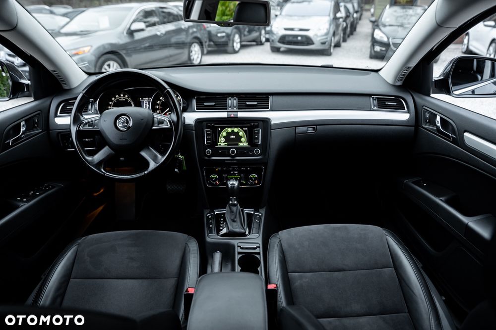 Skoda Superb 2.0 TDI Green tec 4x4 DSG Elegance - 25