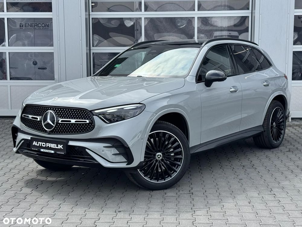 Mercedes-Benz GLC 300 e 4-Matic AMG Line - 2