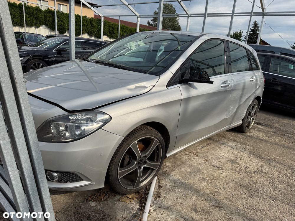 Mercedes-Benz Klasa B 180 BlueEFFICIENCY Edition Style - 6