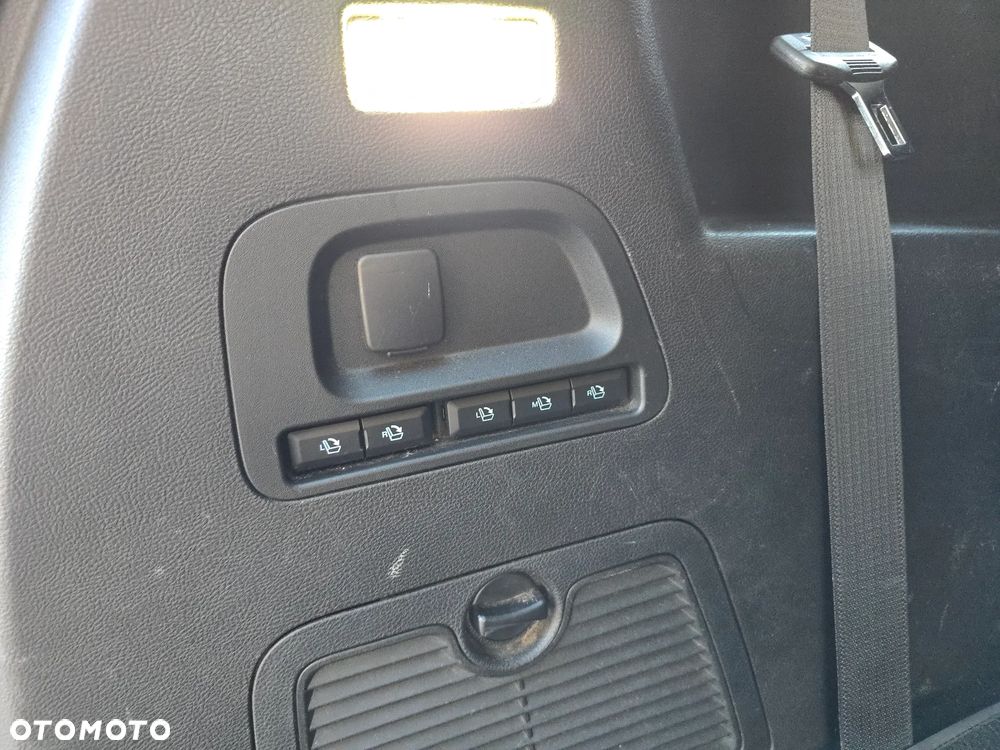 Ford S-Max - 21