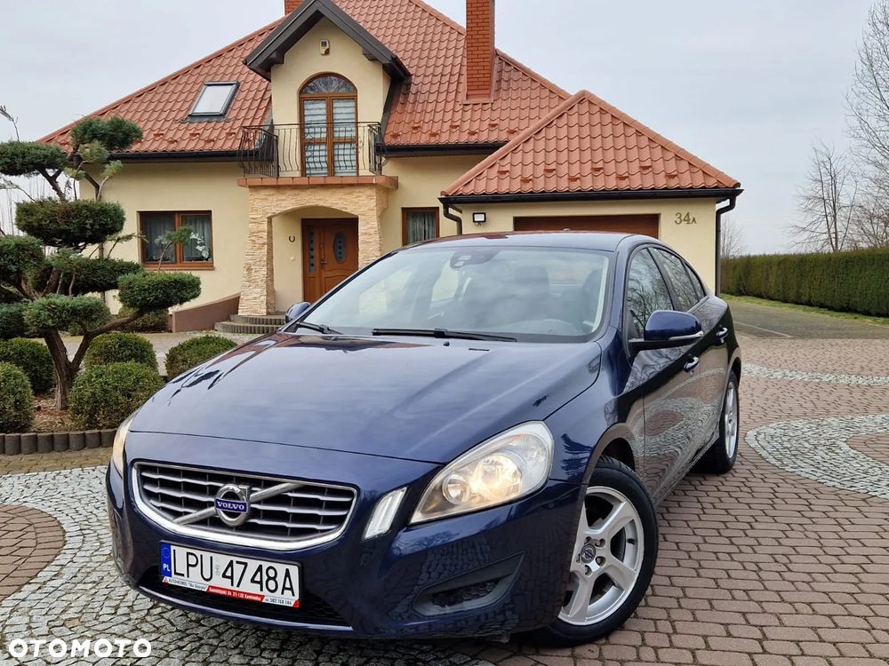 Volvo S60 - 4