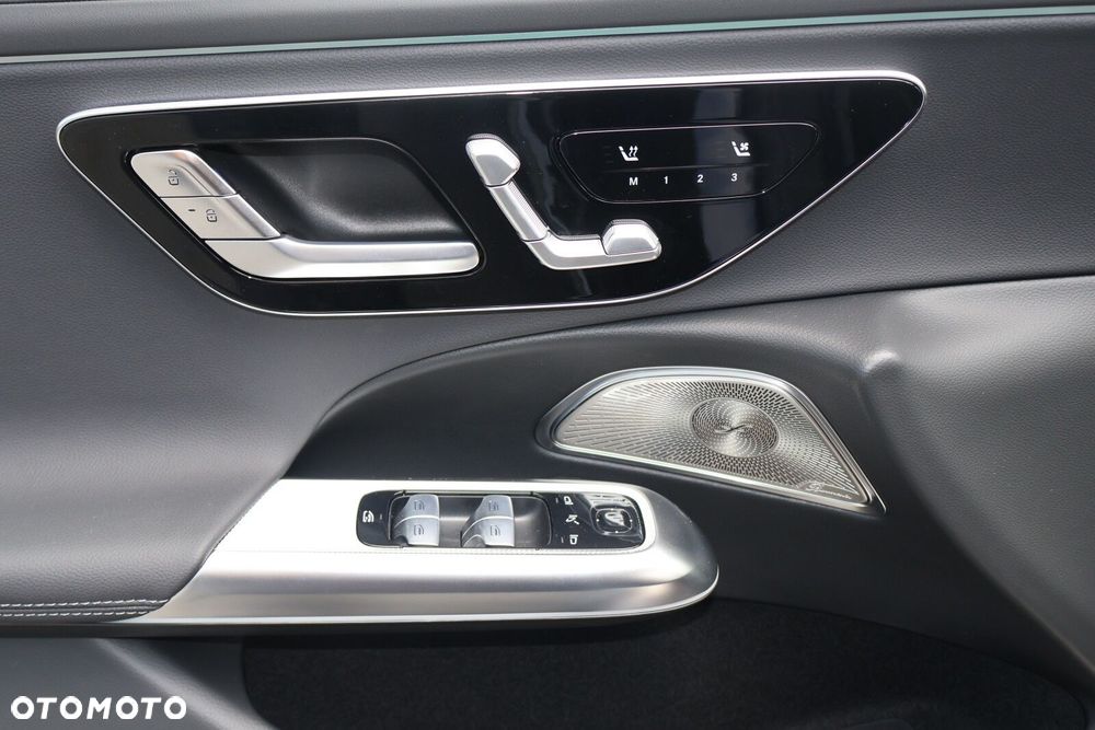 Mercedes-Benz Klasa E - 20