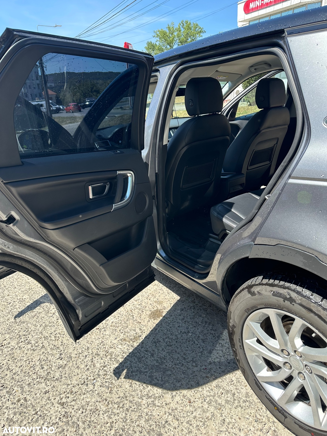 Land Rover Discovery Sport - 17