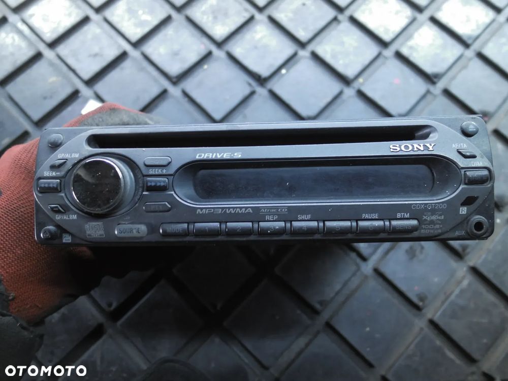 Radioodtwarzacz akcesoryjny Sony CDX-GT200 1-DIN - 1