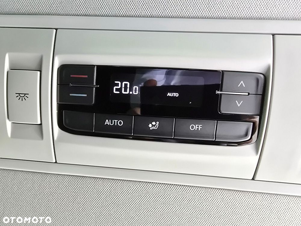 Volkswagen Caravelle 2.0 TDI L2 Trendline - 28