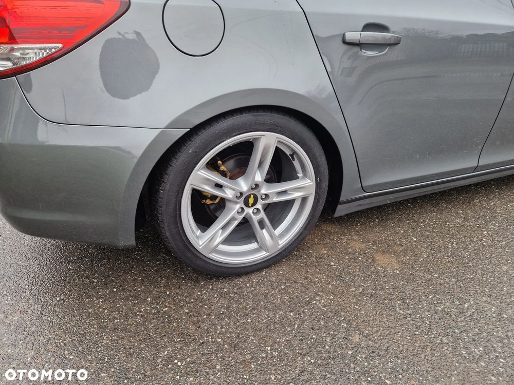 Chevrolet Cruze 1.6 LS+ - 26