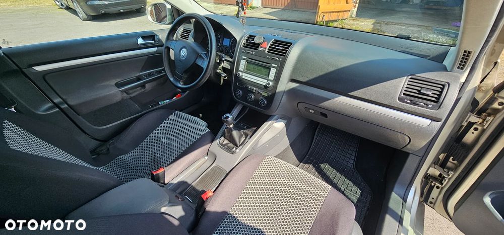 Volkswagen Jetta 1.6 Comfortline - 11