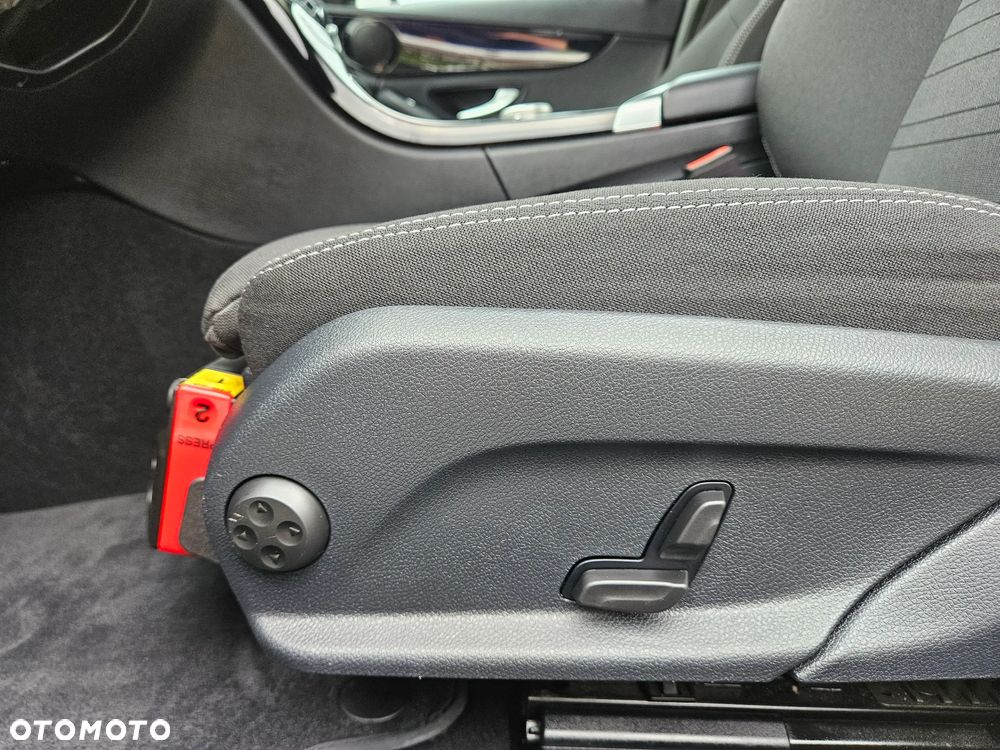 Mercedes-Benz Klasa C 160 Business Edition 9G-TRONIC - 27